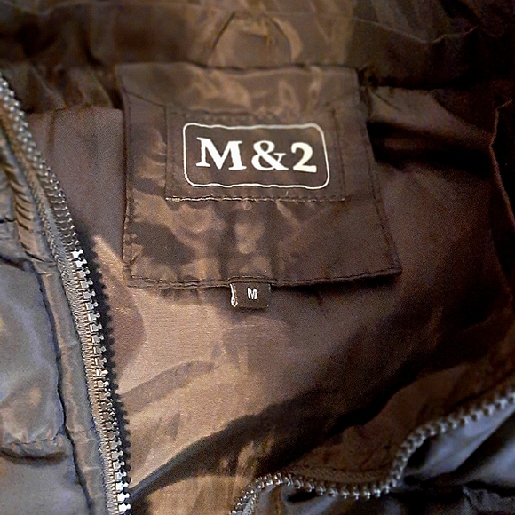 Puff Black Vest - Picture 2 of 2